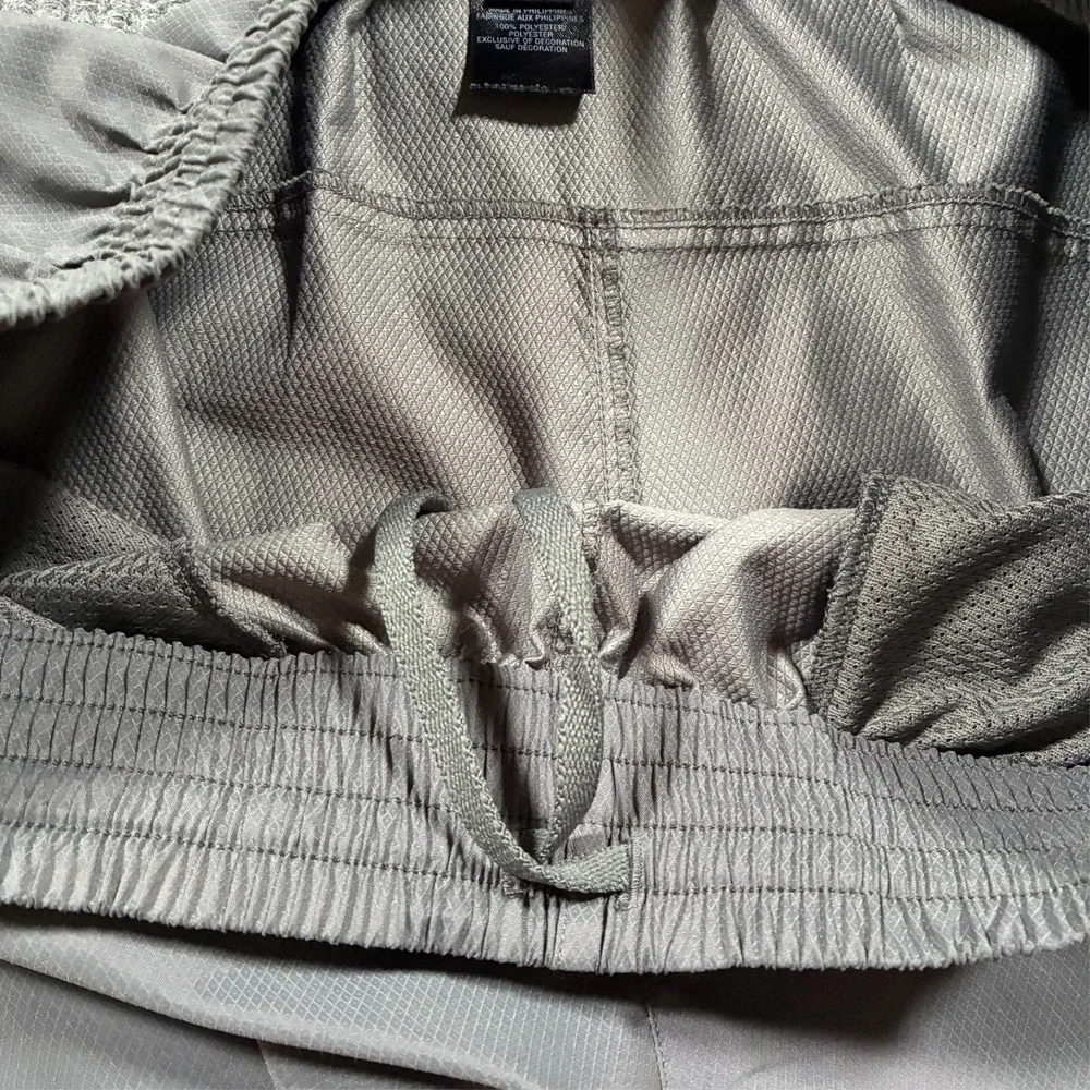 Under Armour Mens Pants Size Medium Gray Pull On Loose Fit Ankle Zip Outdoor‎